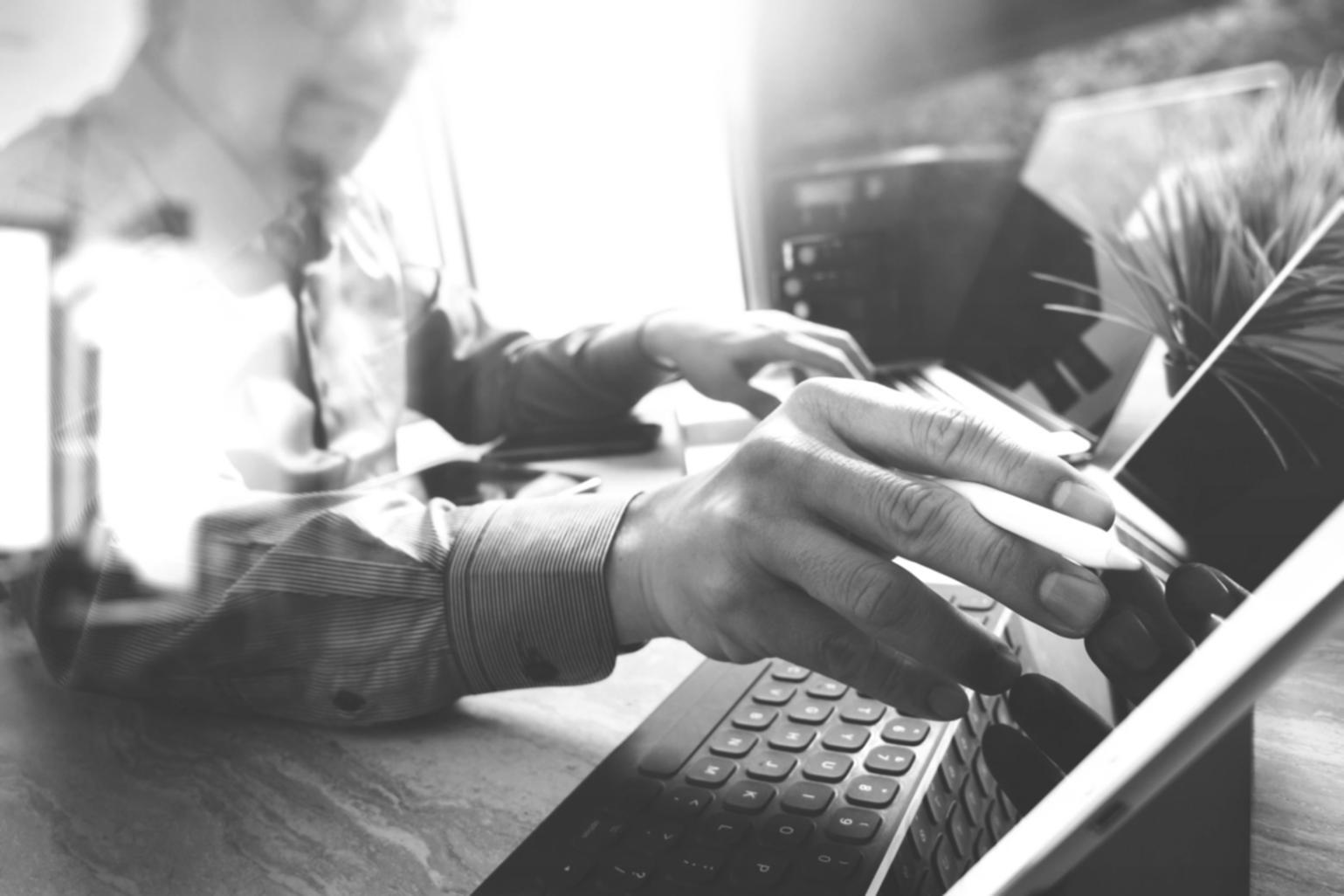 Sessione pratica di analisi di modelli AI con strumenti di interpretabilità